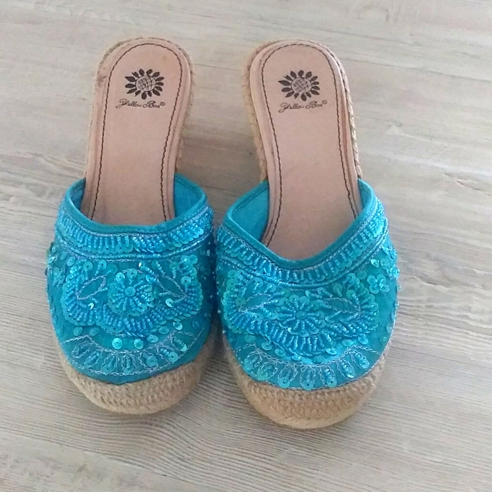 Ladies Turquoise Yellow Box size 9.5 wedge